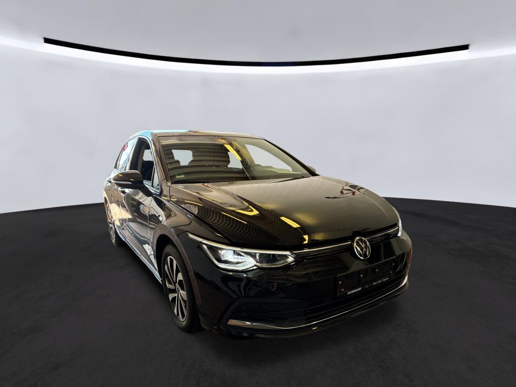 Volkswagen Golf 2022 г. Чёрный, пробег 55431 км