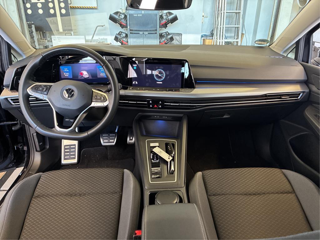 Volkswagen Golf 2022 г. Чёрный, пробег 55431 км