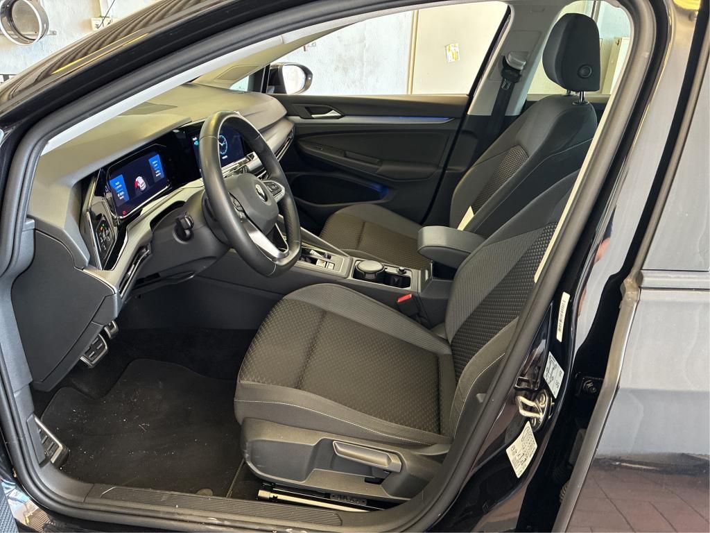 Volkswagen Golf 2022 г. Чёрный, пробег 55431 км