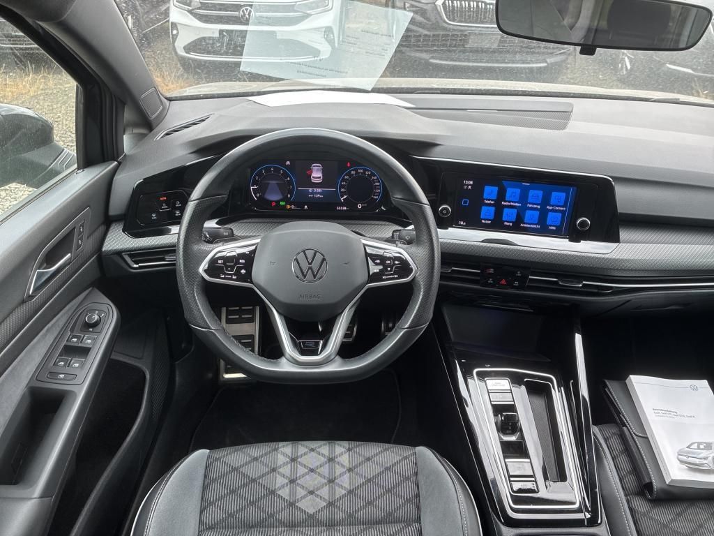 Volkswagen Golf 2024 г. Серый, пробег 55538 км