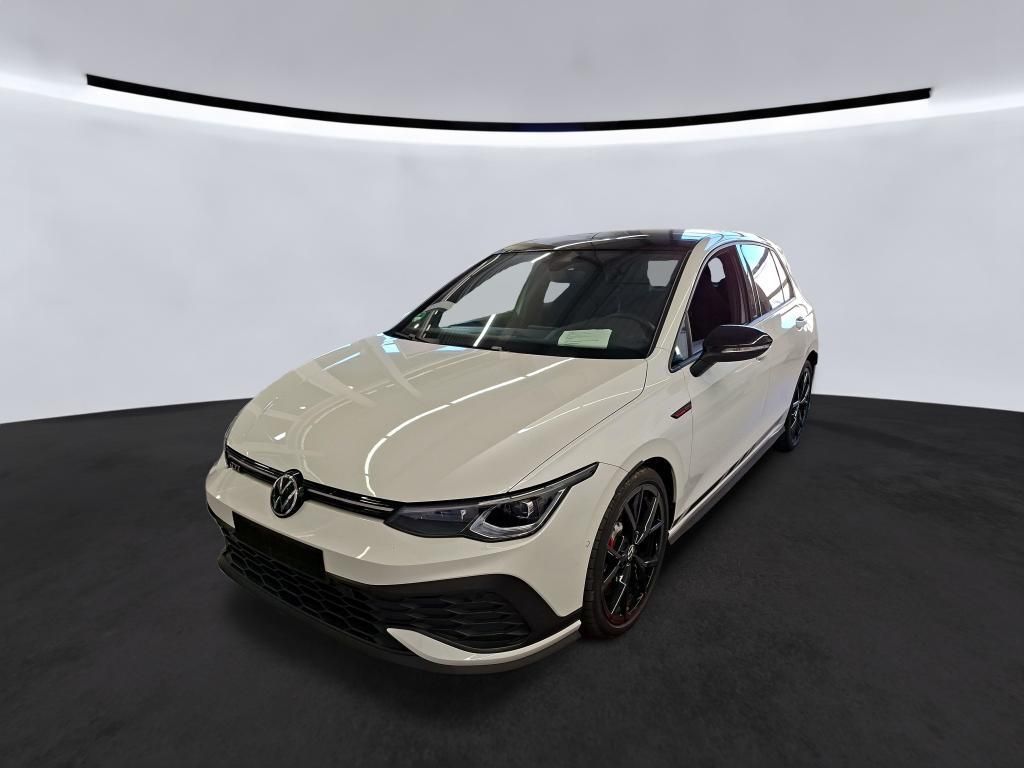 Volkswagen Golf 2023 г. Белый, пробег 57846 км