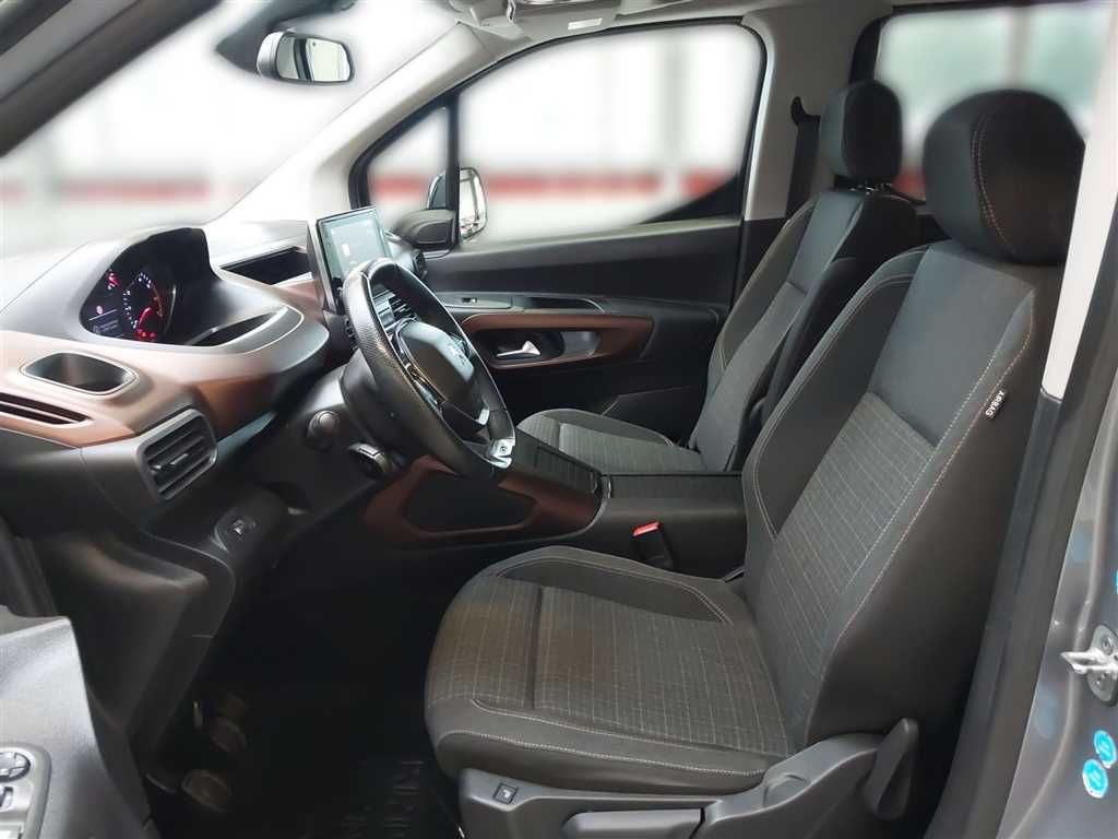 Peugeot Rifter 2023 г. Серебристый, пробег 56583 км