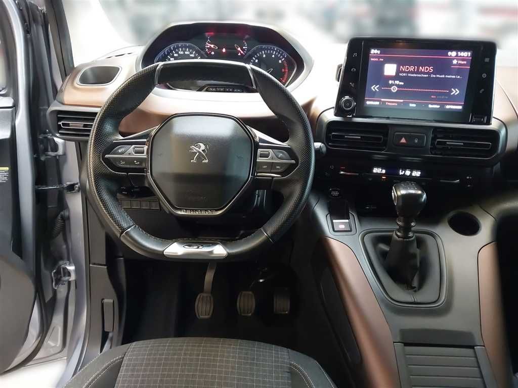 Peugeot Rifter 2023 г. Серебристый, пробег 56583 км