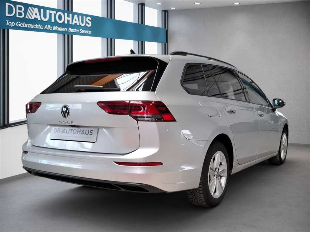 Volkswagen Golf 2023 г. Серебристый, пробег 54578 км