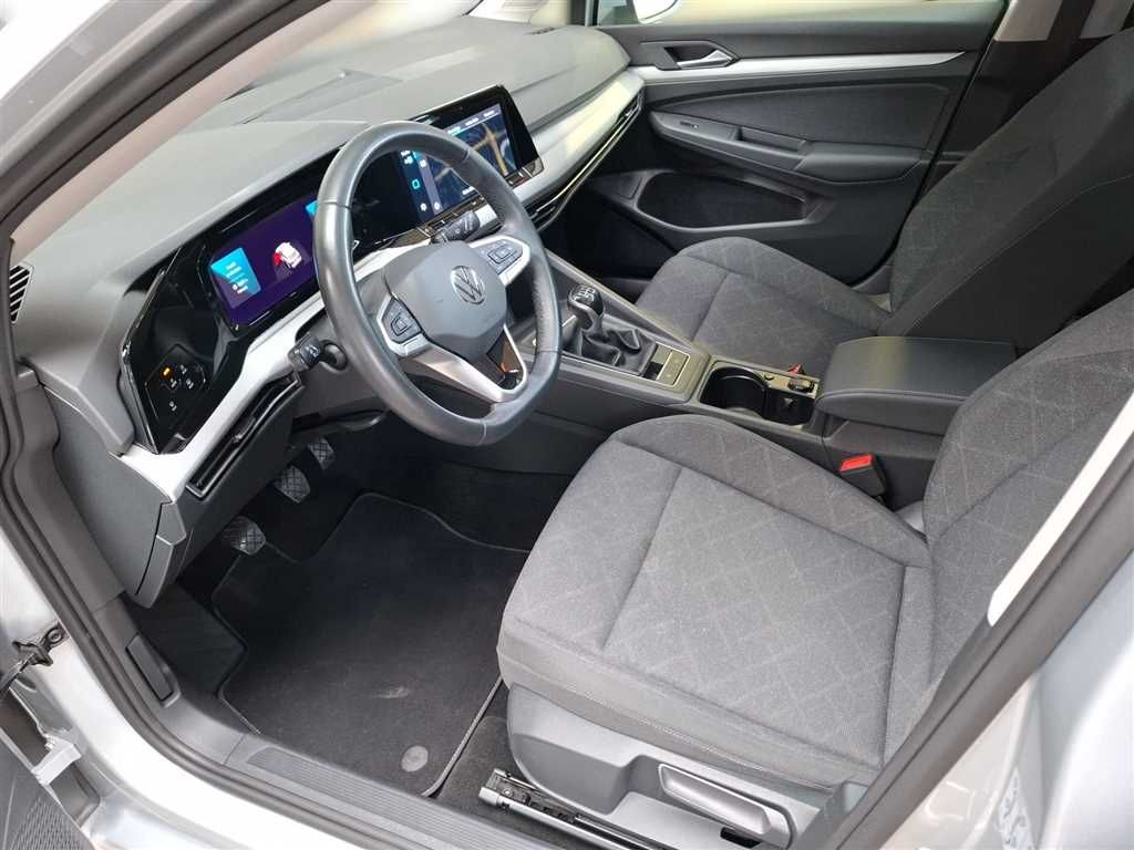 Volkswagen Golf 2023 г. Серебристый, пробег 54578 км