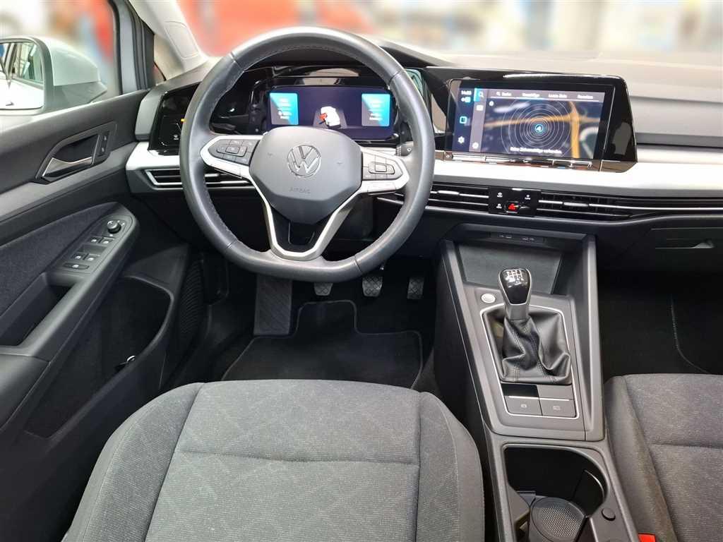 Volkswagen Golf 2023 г. Серебристый, пробег 54578 км