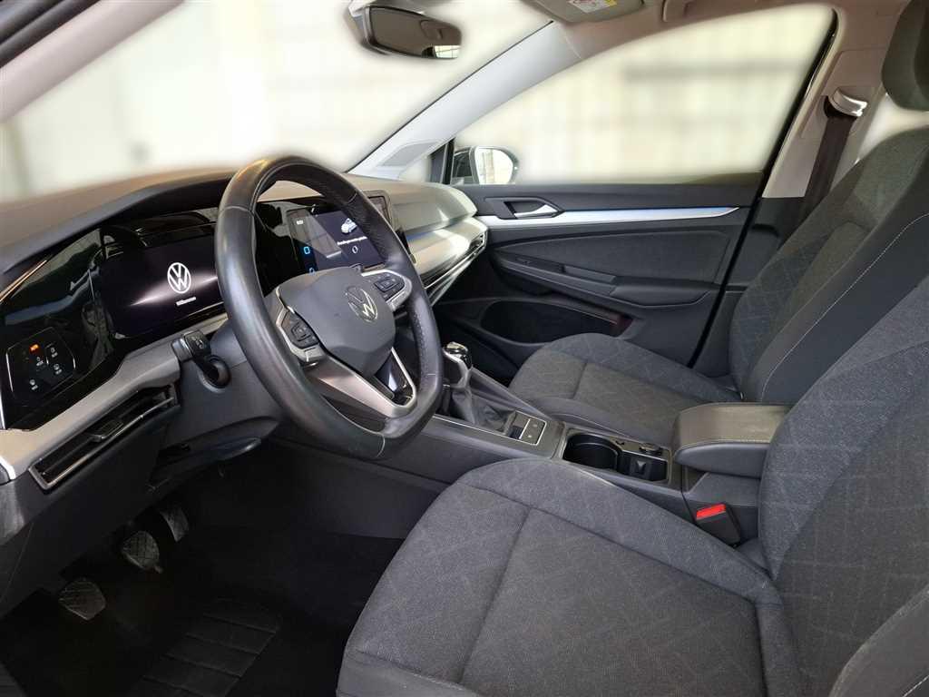 Volkswagen Golf 2023 г. Чёрный, пробег 38960 км