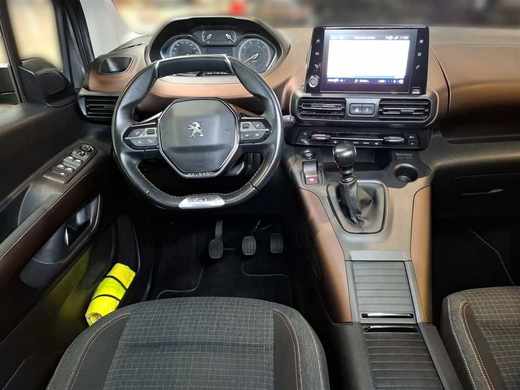 Peugeot Rifter 2021 г. Серый, пробег 45496 км
