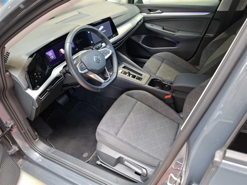 Volkswagen Golf 2024 г. Серый, пробег 17781 км