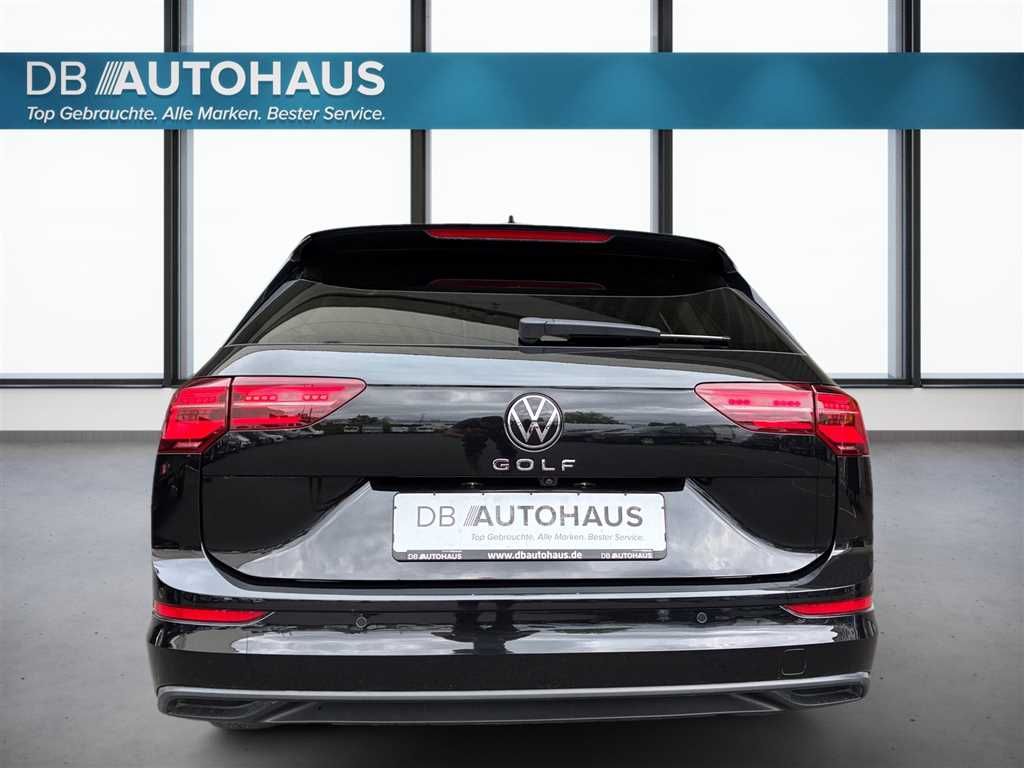 Volkswagen Golf 2024 г. Чёрный, пробег 27225 км