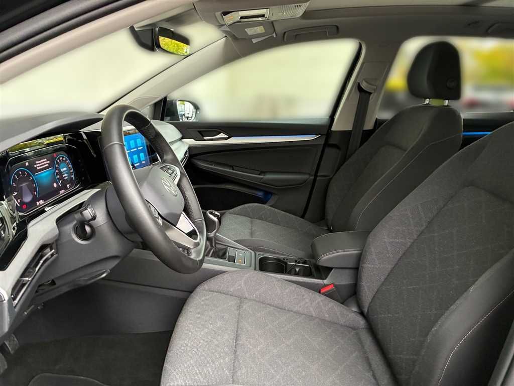 Volkswagen Golf 2024 г. Чёрный, пробег 27225 км