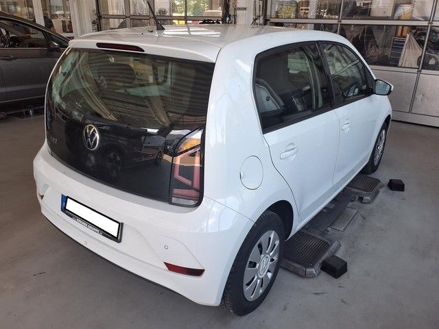 Volkswagen up! 2021 г. Белый, пробег 36535 км