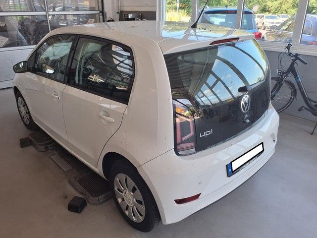 Volkswagen up! 2021 г. Белый, пробег 36535 км