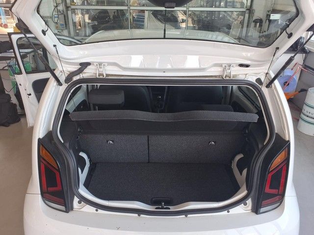 Volkswagen up! 2021 г. Белый, пробег 36535 км