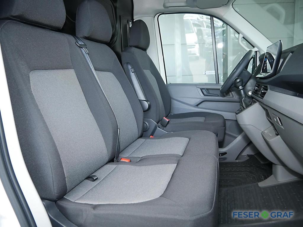 Volkswagen CRAFTER 2025 г. Белый, пробег 17550 км