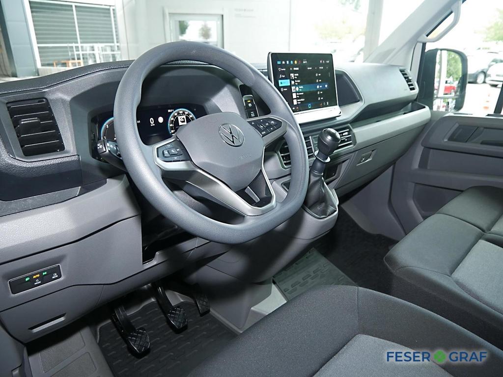 Volkswagen CRAFTER 2025 г. Белый, пробег 17550 км