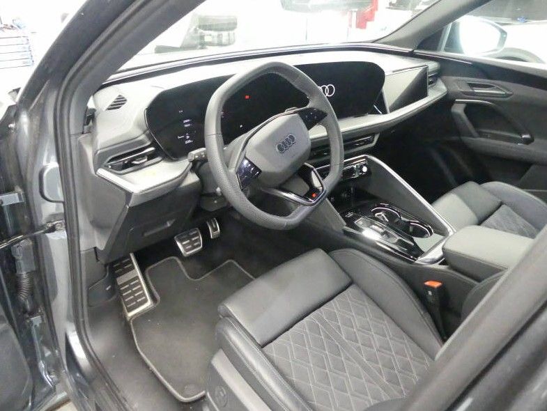 Audi Q5 2025 г. Серый, пробег 20806 км