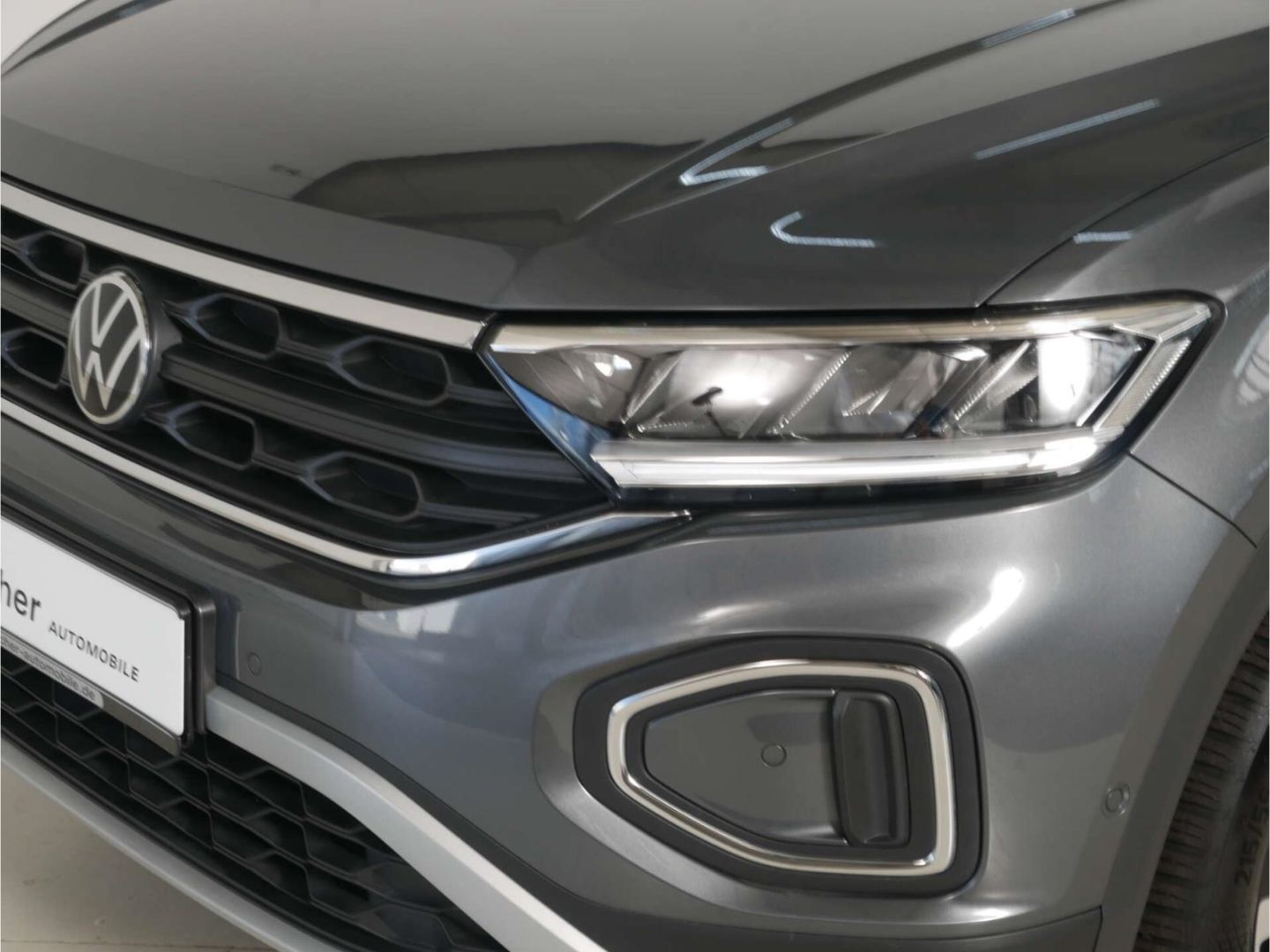 Volkswagen T-Roc 2025 г. Серый, пробег 24386 км
