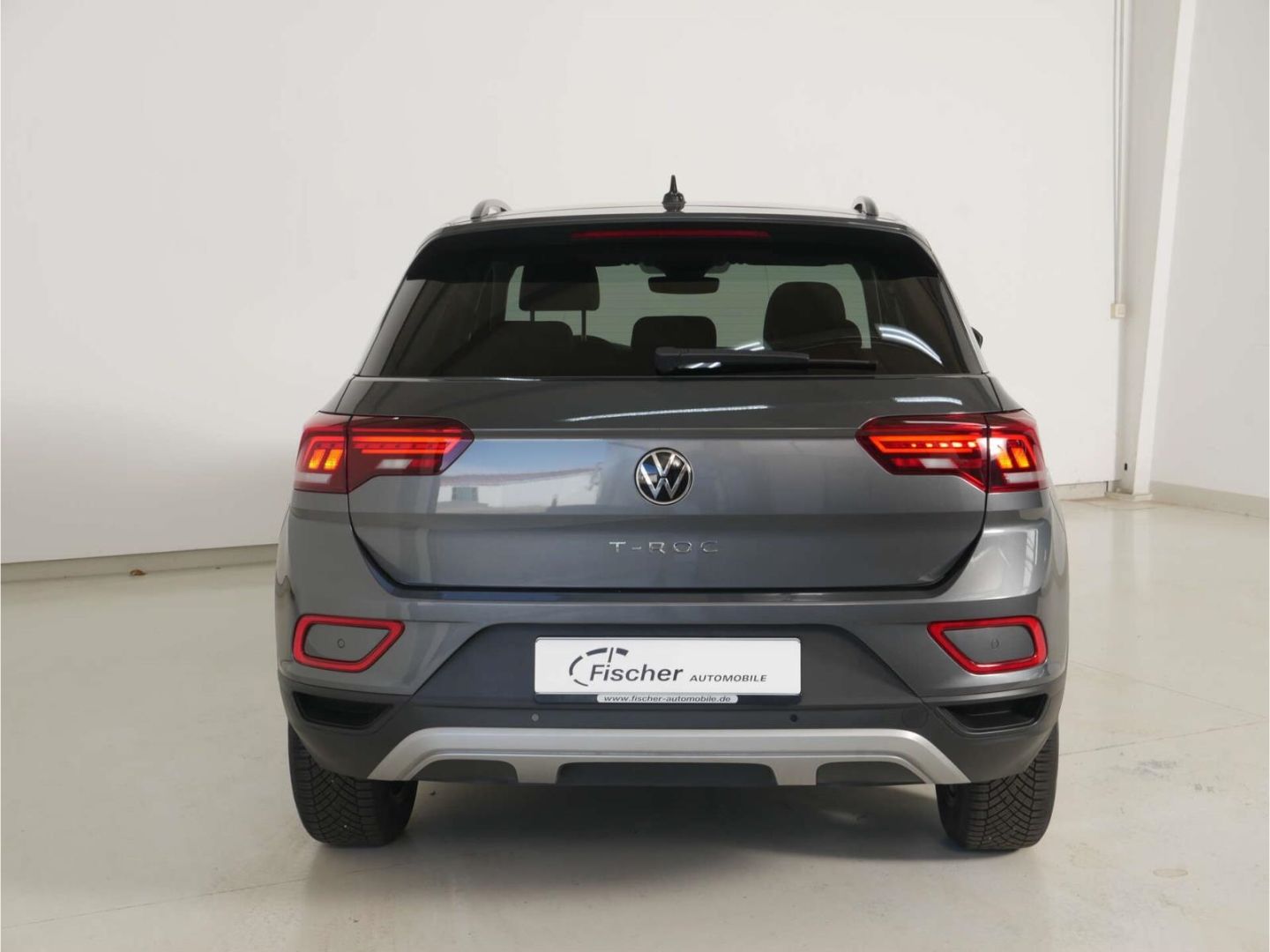 Volkswagen T-Roc 2025 г. Серый, пробег 24386 км