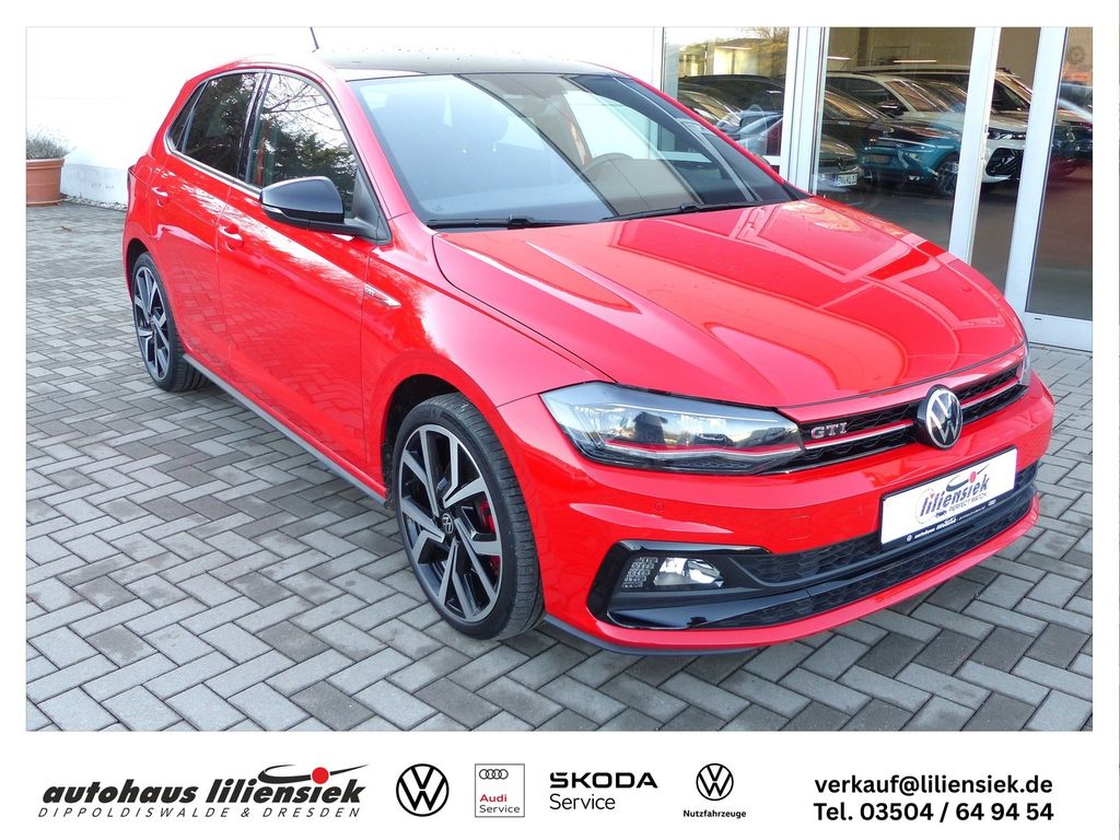Volkswagen Polo 2022 г. Красный, пробег 24535 км