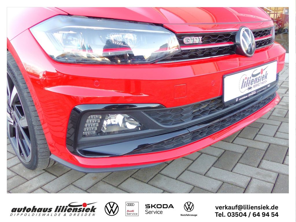 Volkswagen Polo 2022 г. Красный, пробег 24535 км