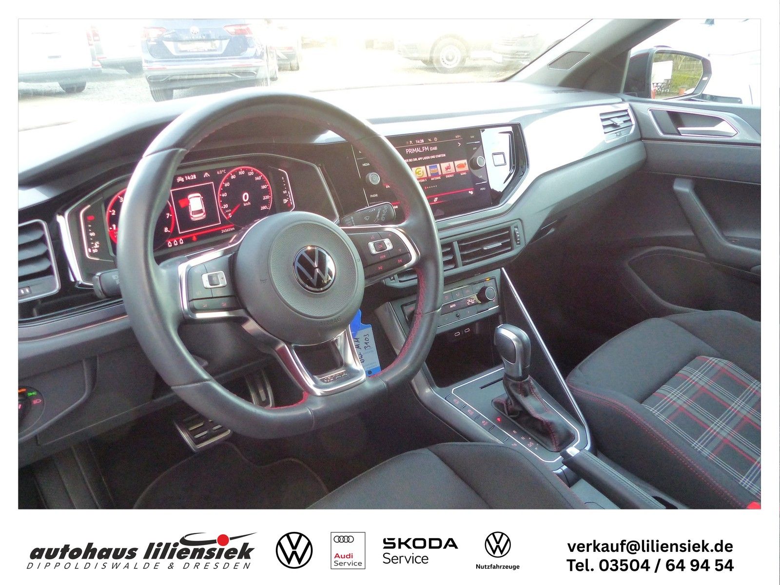 Volkswagen Polo 2022 г. Красный, пробег 24535 км
