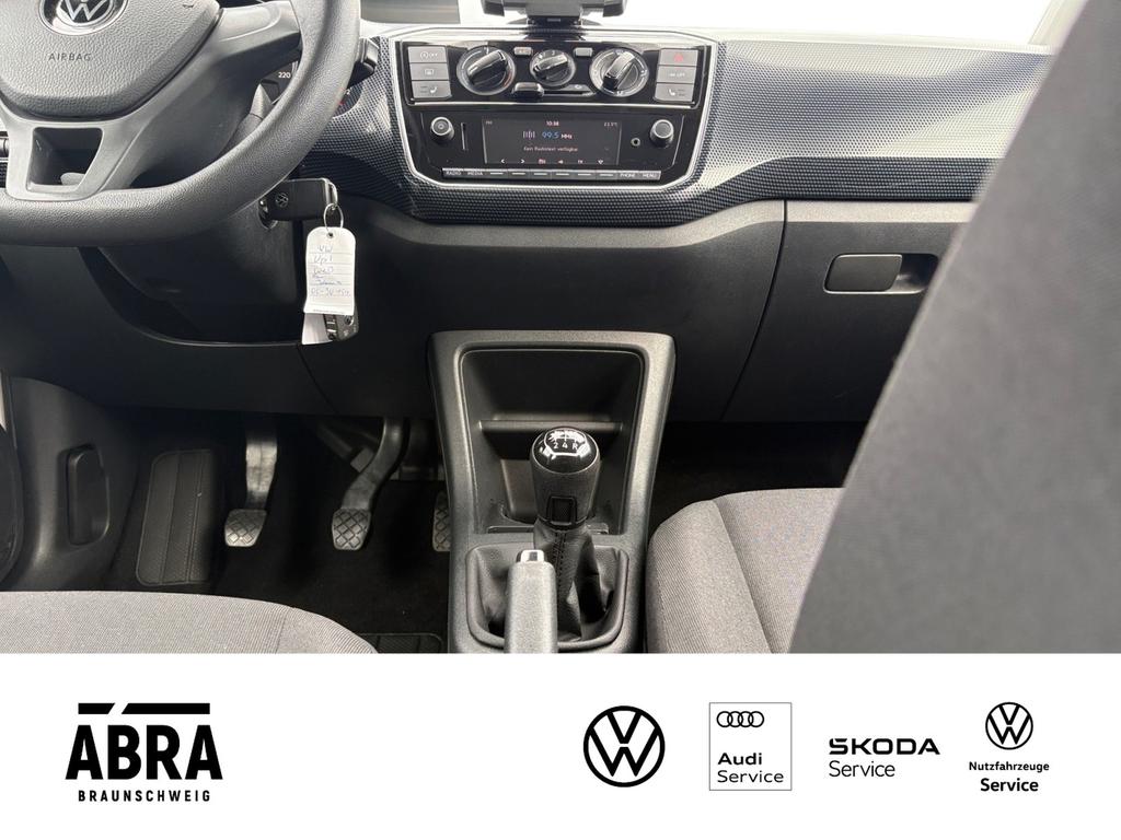 Volkswagen up! 2023 г. Белый, пробег 38000 км