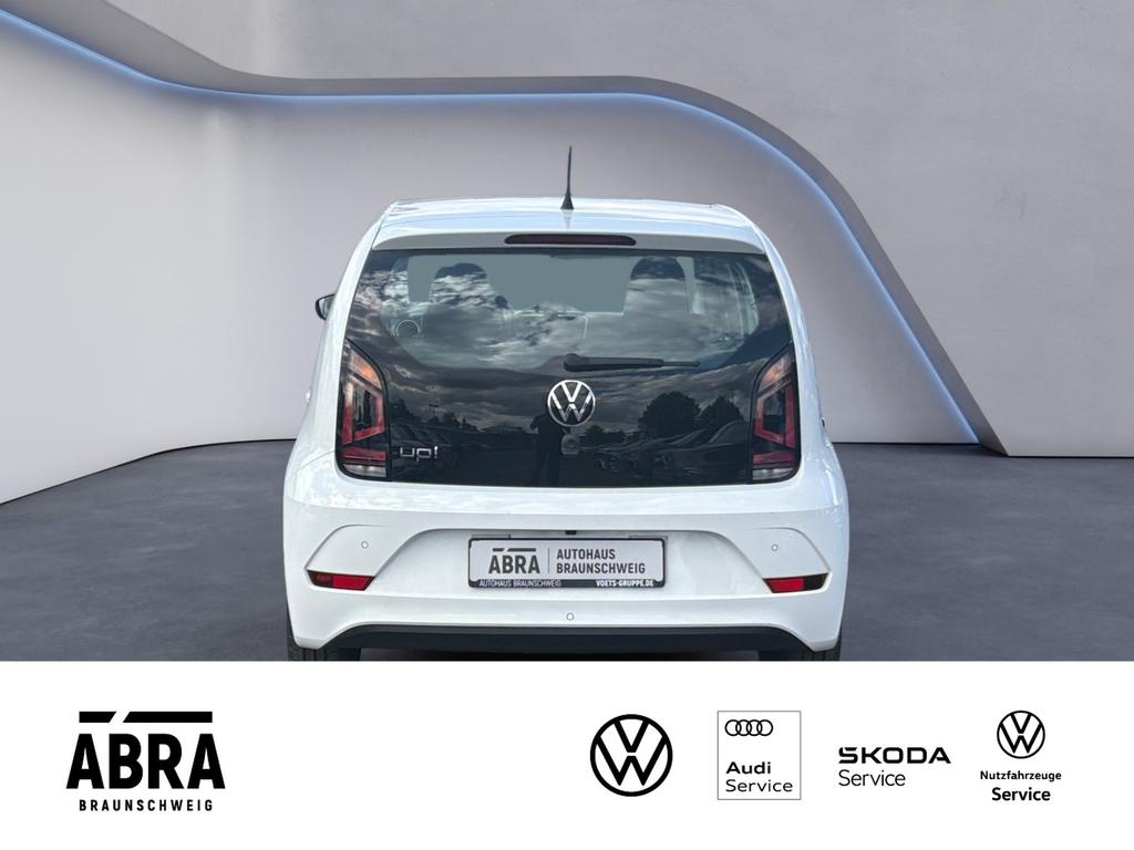 Volkswagen up! 2023 г. Белый, пробег 39250 км