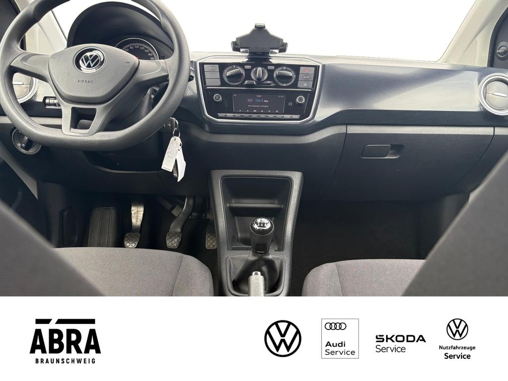 Volkswagen up! 2023 г. Белый, пробег 59950 км