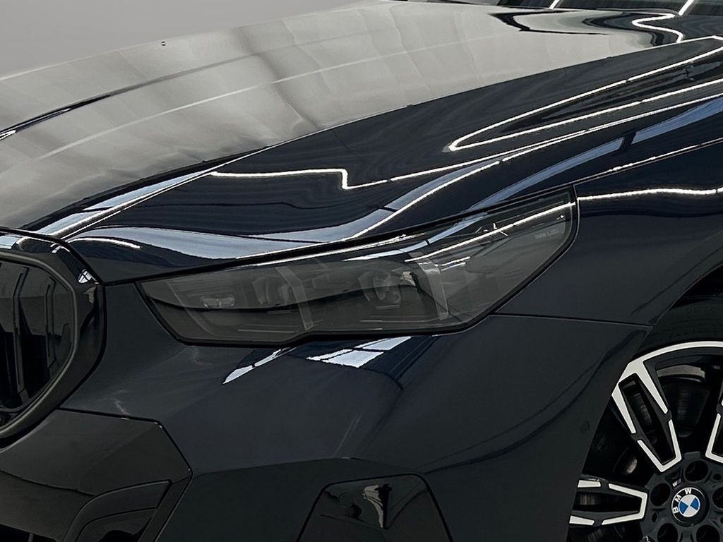 BMW 520 2025 г. Чёрный, пробег 10956 км