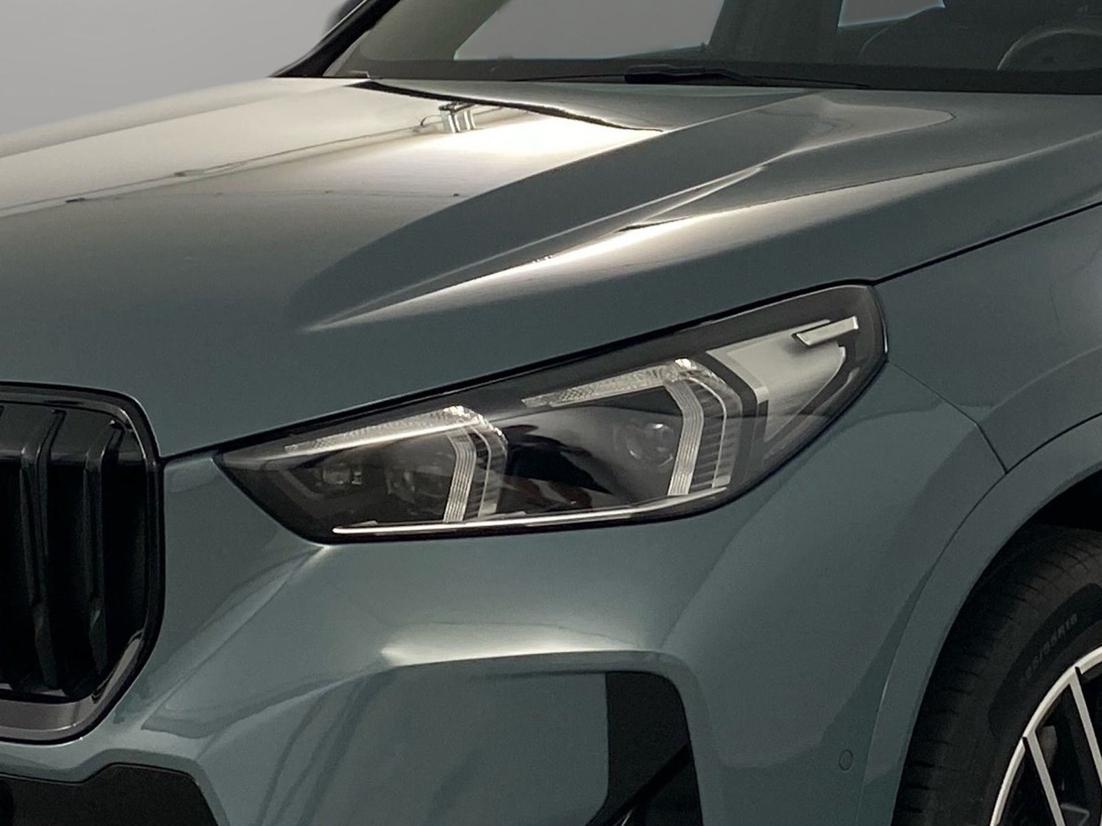 BMW X1 2023 г. Зелёный, пробег 40651 км