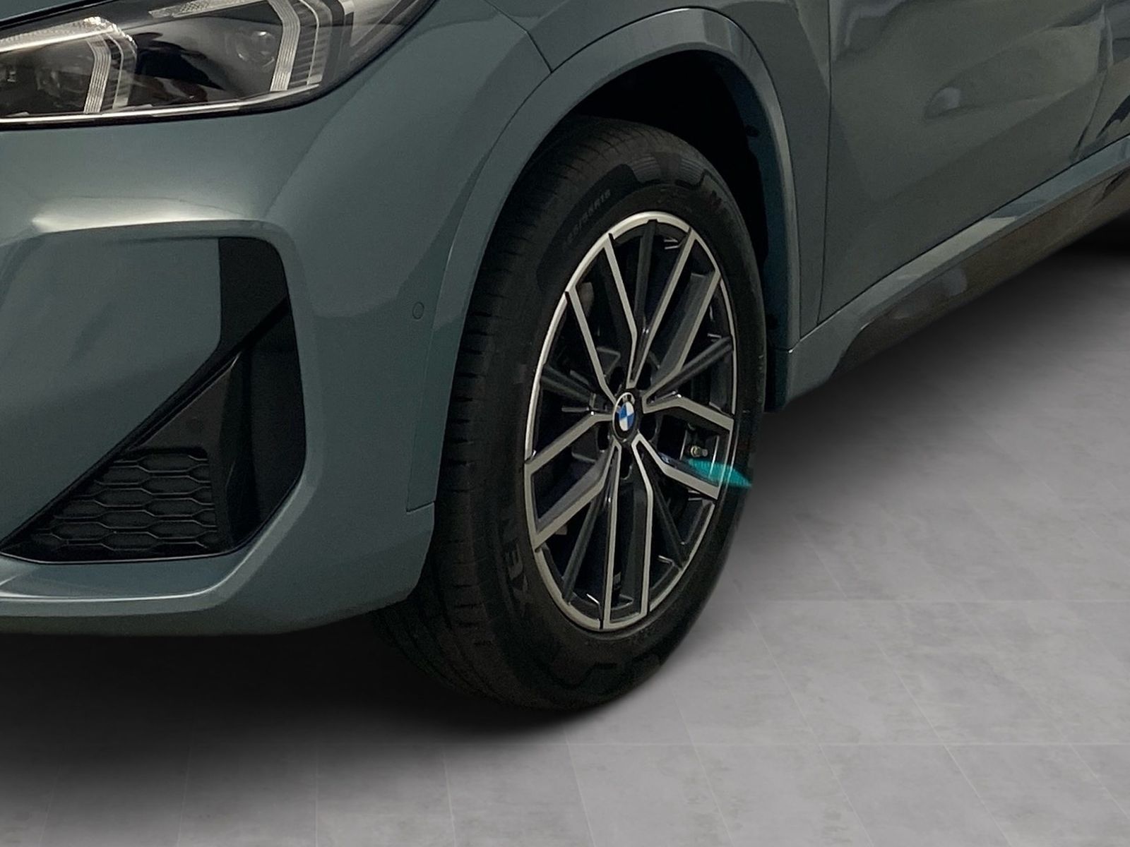 BMW X1 2023 г. Зелёный, пробег 40651 км
