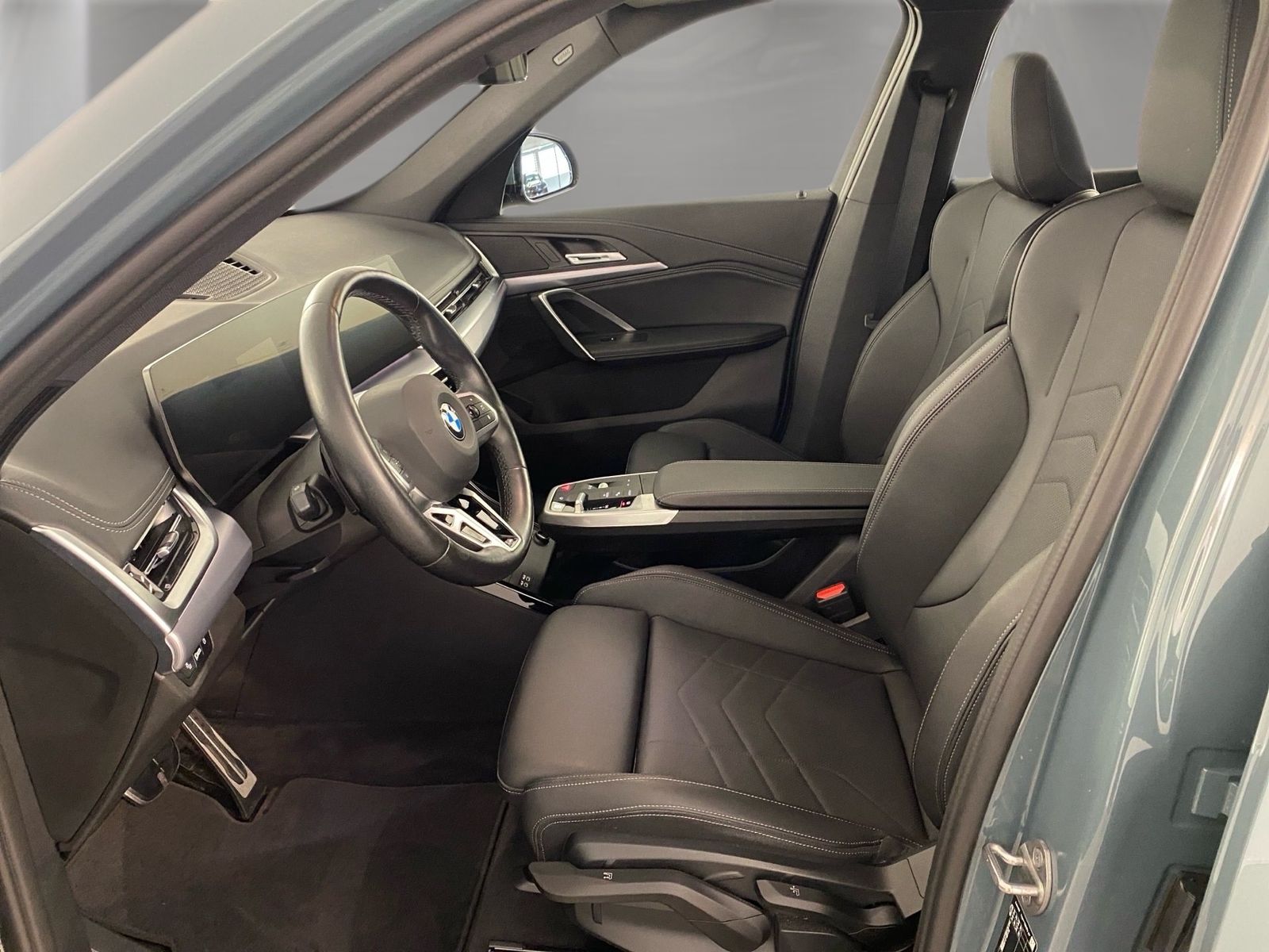 BMW X1 2023 г. Зелёный, пробег 40651 км