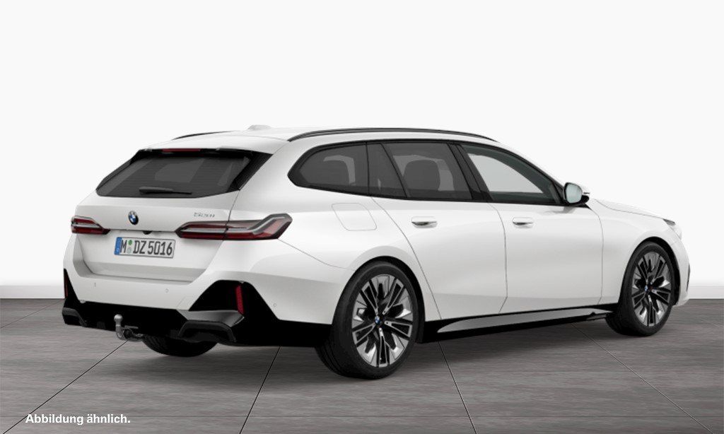 BMW 520 2025 г. Белый, пробег 22891 км