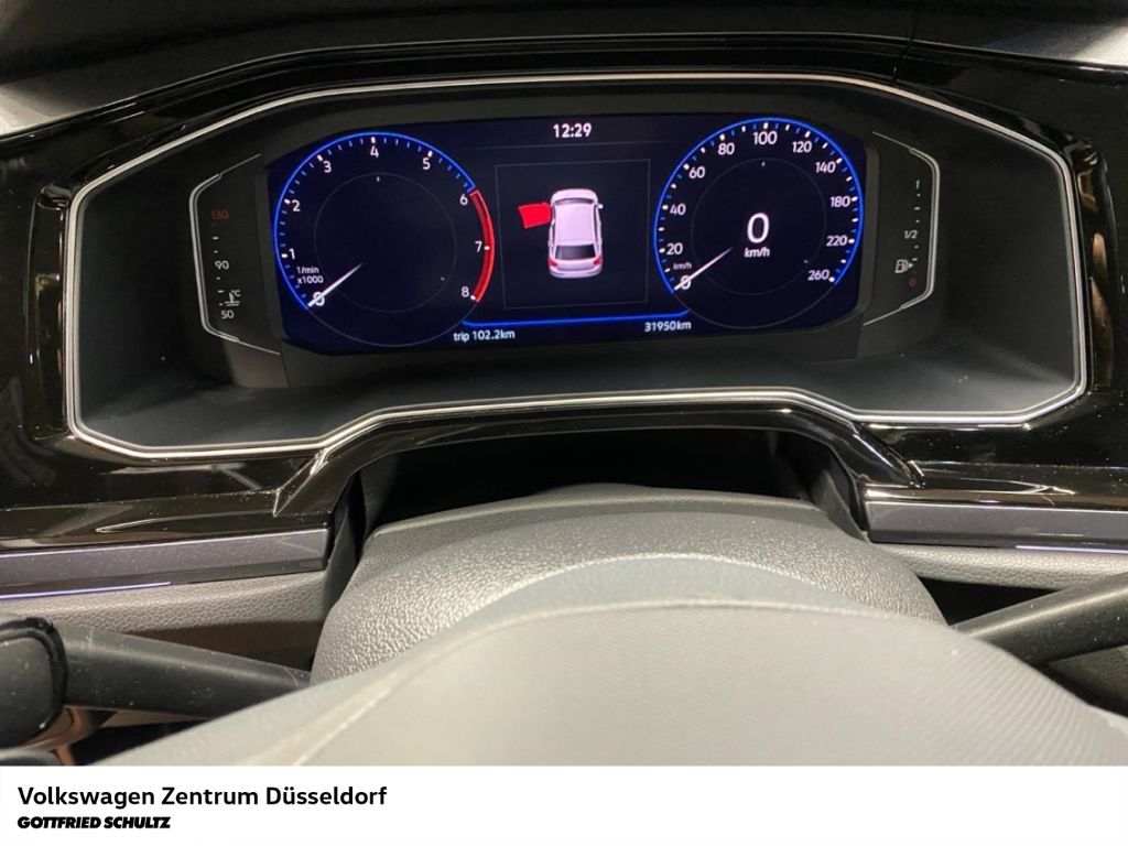 Volkswagen Polo 2023 г. Чёрный, пробег 31949 км