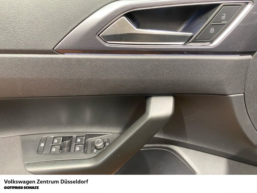 Volkswagen Polo 2023 г. Чёрный, пробег 31949 км