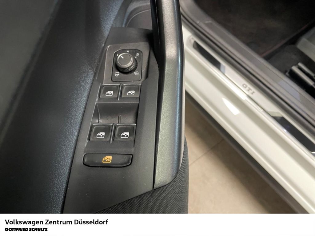 Volkswagen Polo 2022 г. Белый, пробег 51358 км
