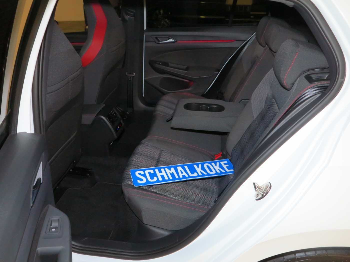 Volkswagen Golf 2022 г. Белый, пробег 43100 км