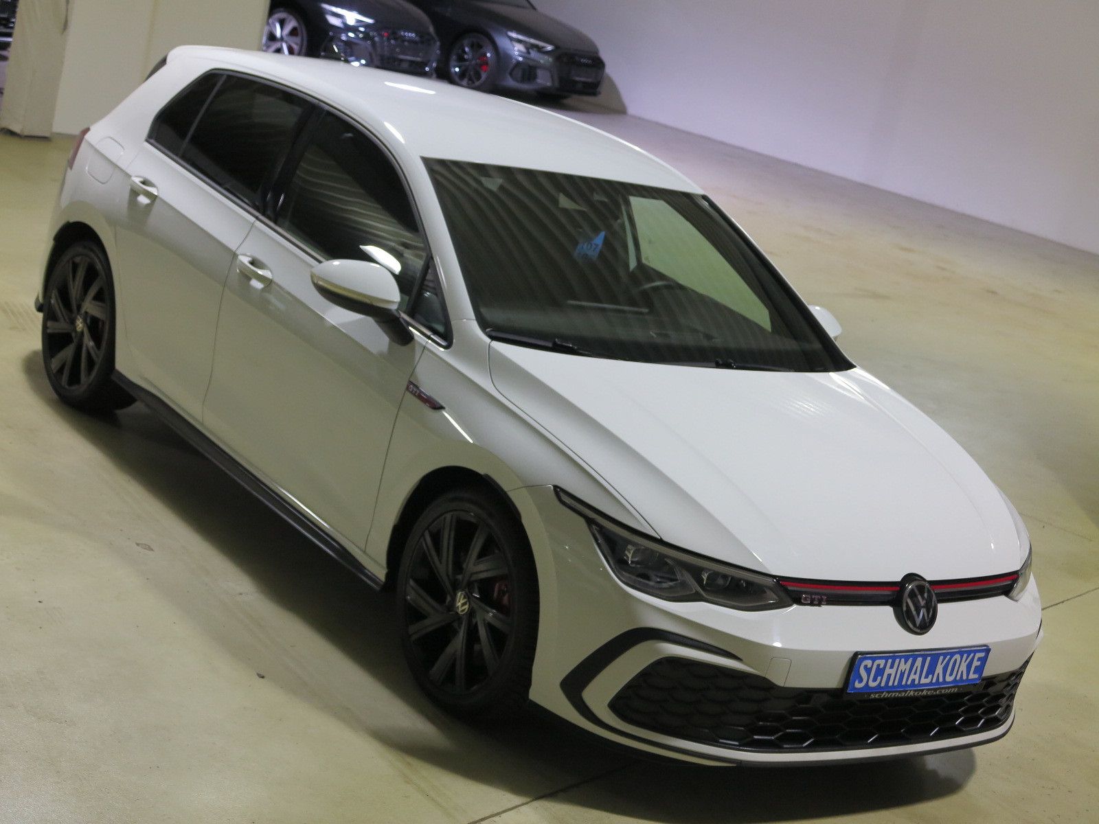 Volkswagen Golf 2022 г. Белый, пробег 43100 км