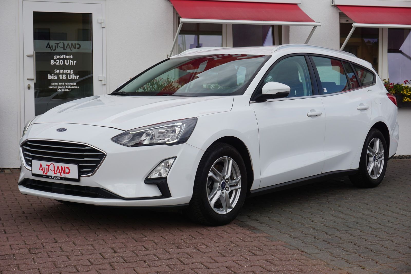 Ford Focus 2021 г. Белый, пробег 33327 км