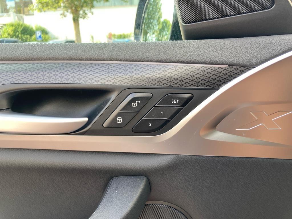 BMW X4 M40 2023 г. Серый, пробег 50100 км