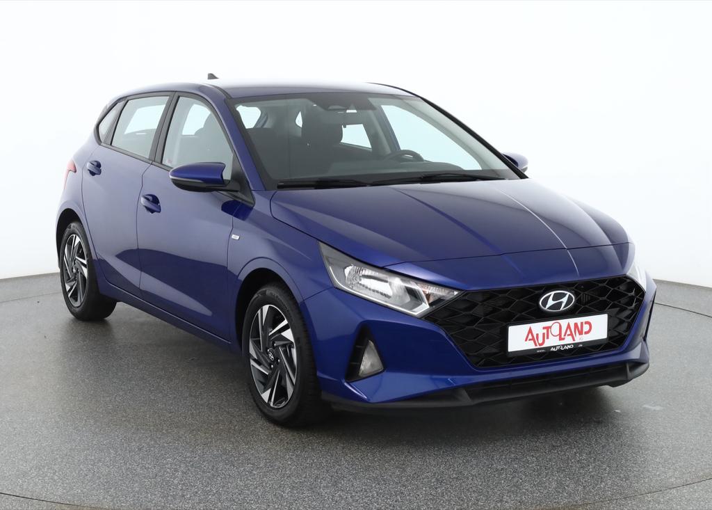 Hyundai i20 2024 г. Синий, пробег 57131 км