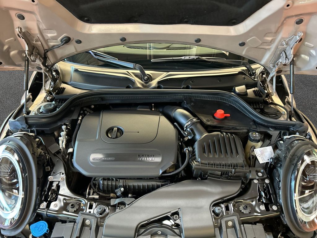 Mini COOPER 2023 г. Серый, пробег 31273 км