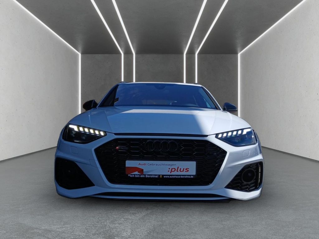 Audi RS4 2024 г. Белый, пробег 30311 км