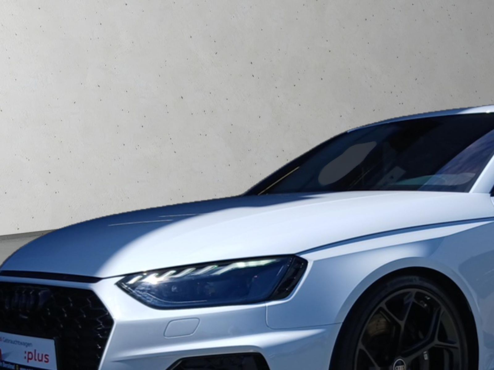 Audi RS4 2024 г. Белый, пробег 30311 км