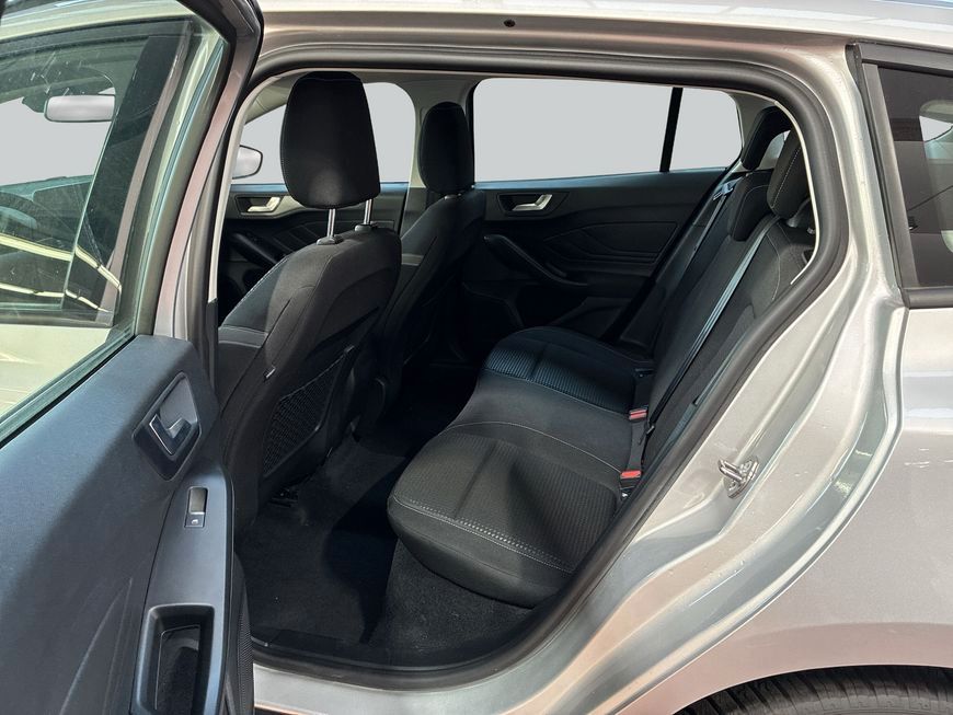 Ford Focus 2022 г. Серебристый, пробег 51529 км