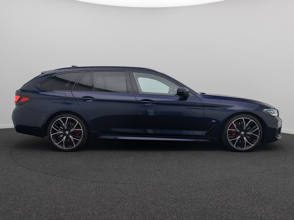 BMW 540 2022 г. Синий, пробег 52181 км