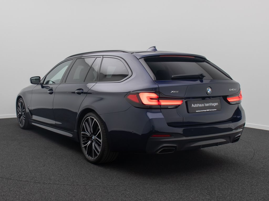 BMW 540 2022 г. Синий, пробег 52181 км