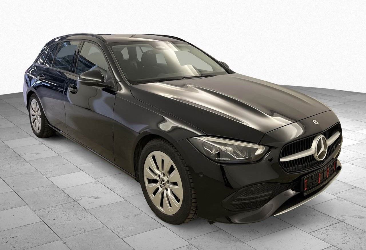 Mercedes-Benz C 220 2023 г. Чёрный, пробег 59258 км