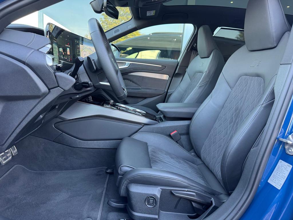 Audi A6 2025 г. Синий, пробег 31072 км